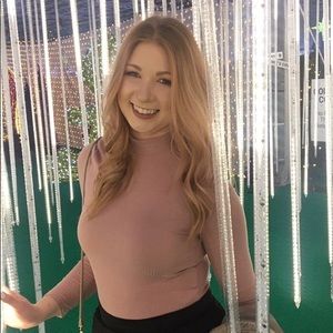 Meet your Posher, Shelby